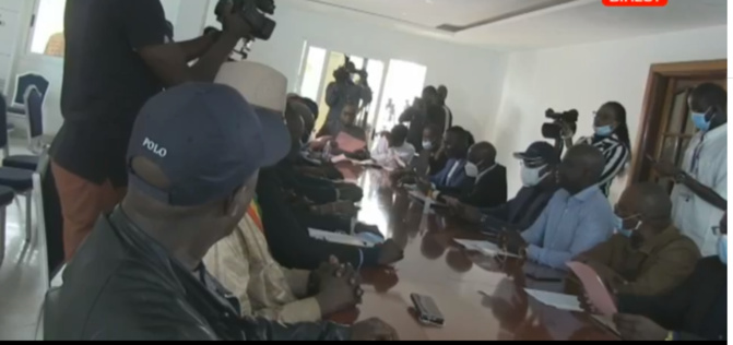 Le Frn retrouve la table du dialogue