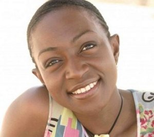 Seynabou Racine Sy , présentatrice de "Dakar feeling" : "Dans nos chaînes de télé, on voit du tout et du n'importe quoi"
