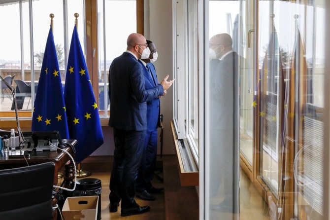 Le Sénégal bientôt producteur de vaccins anti Covid-19:  Macky Sall s’est entretenu avec Charles Michel, le Président de l’UE