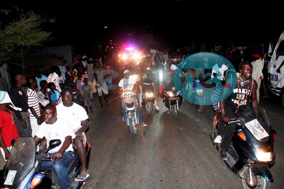 Caravane de Malick Niang: Le lutteur fêté par les lébous de Dakar