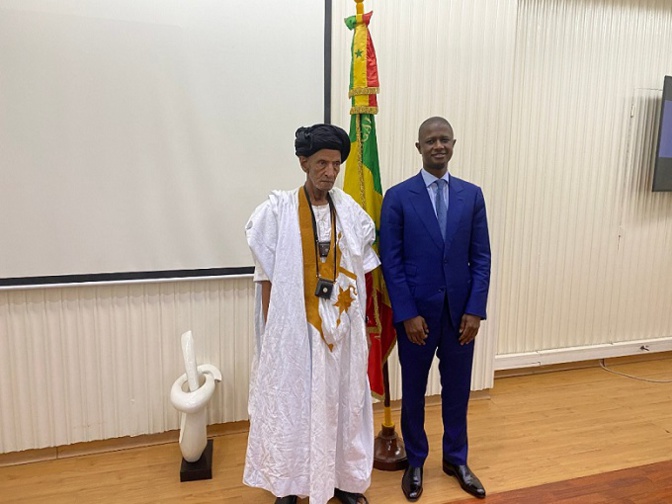 Préparatifs du pèlerinage de Nimzat : Antoine Félix Abdoulaye Diome s’est entretenu avec Khalife Général des khadres Préparatifs du pèlerinage de Nimzat : Antoine Félix Abdoulaye Diome s’est entretenu avec Khalife Général des khadres