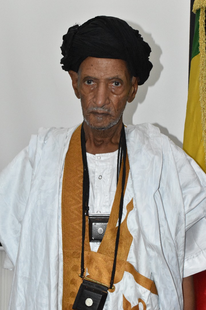 Le ministre de l'Intérieur Antoine Diome a reçu le Khalife Général des Khadres, Cheikh Ayah Aïdara