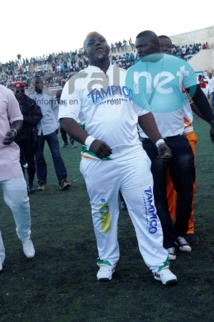 Dernières minutes : Balla Gaye 2 et son staff font leur entrée au stade Demba Diop