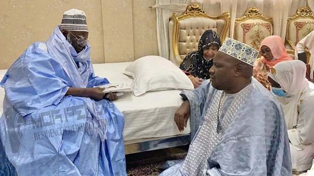 Religion : le plaisir de Serigne Mountakha Mbacké recevant une délégation de la famille Cheikh Oumar Foutiyou Religion : le plaisir de Serigne Mountakha Mbacké recevant une délégation de la famille Cheikh Oumar Foutiyou