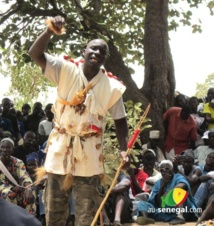 [Audio] Les saltigués recommandent à Macky Sall de faire des offrandes pour régner dans la stabilité