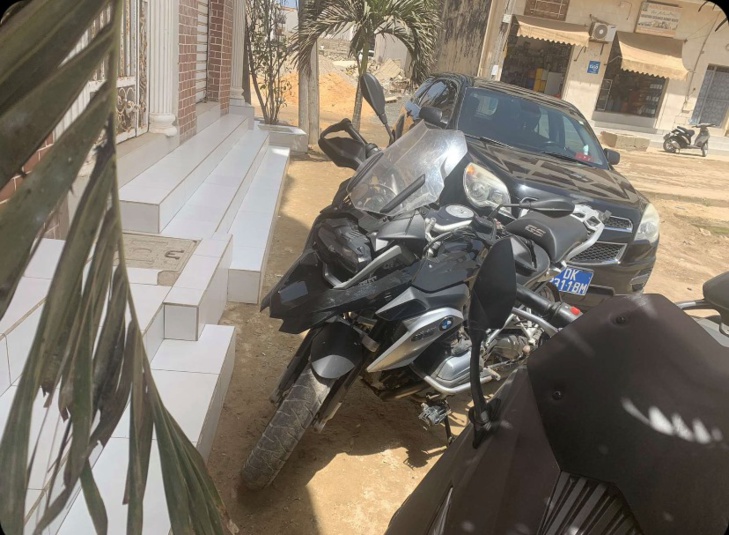 Vol: Une grosse moto BMW GS 1200  volée  à Ngor