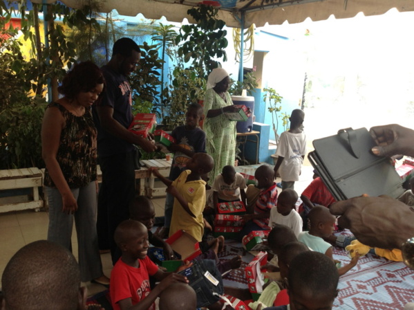 Remise de dons : Une action de solidarité initiée par Claire Cisse auprès d'enfants en situation difficile