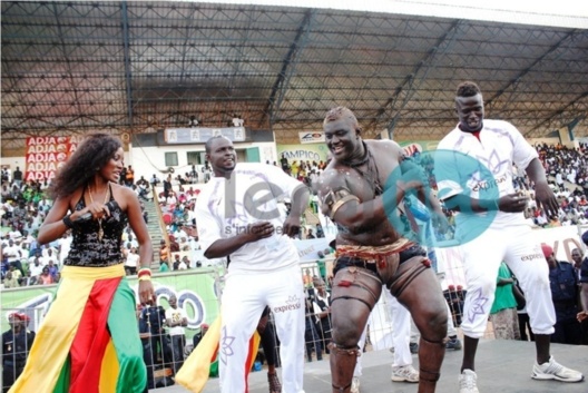 Queen Biz accusée de rouler pour Balla Gaye 2