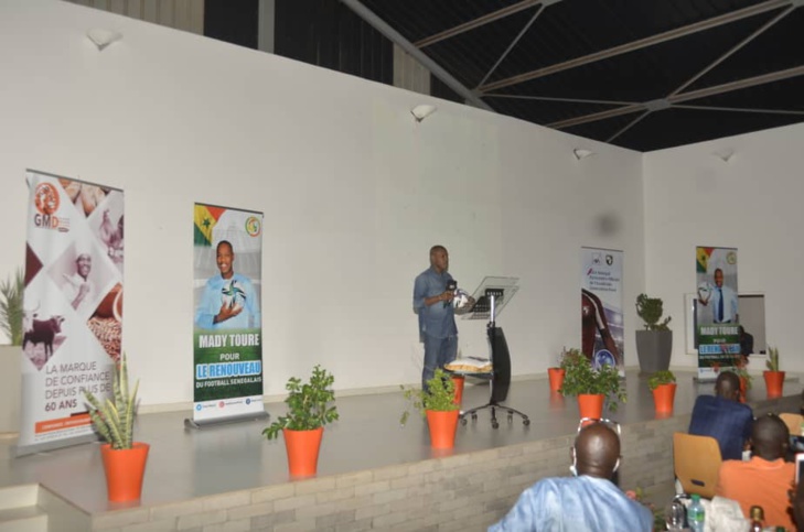 (PHOTOS)/Présidence de la FSF: Les présidents de club rallient à la cause de Mady Touré et approuvent sa candidature (PHOTOS)/Présidence de la FSF: Les présidents de club rallient à la cause de Mady Touré et approuvent sa candidature