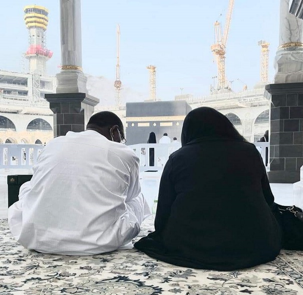 Oumrah à la Mecque: les ardentes prières du couple présidentiel sénégalais