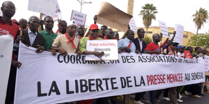 Liberté de la presse: Le Président exhorte à la protection du métier de journaliste et...