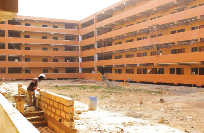 Université Amadou Moctar Mbow: Bictogo dégage, l’Etat reprend son chantier et promet…