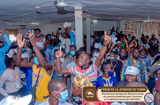 Grand succès du Panel de Sidiki Kaba à Tamba : les images d’une salle pleine à craquer durant son discours unificateur