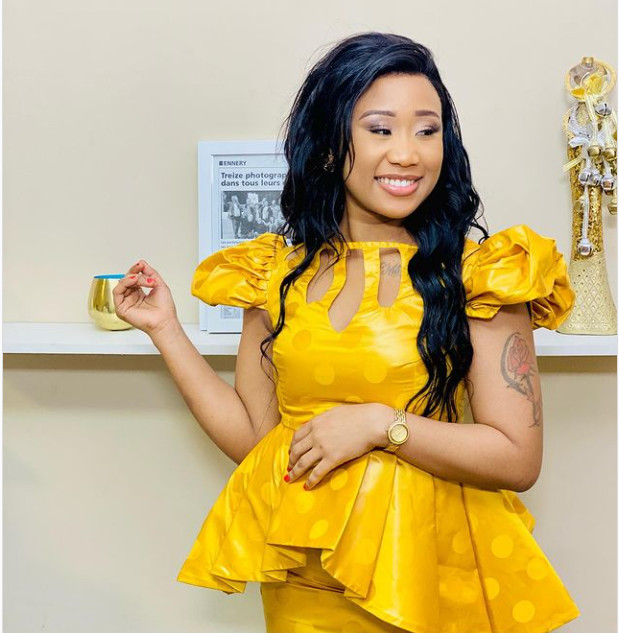 Korité: Admirez le sagnsé de Alima de la série "Adja" (Photos) Korité: Admirez le sagnsé de Alima de la série "Adja" (Photos)