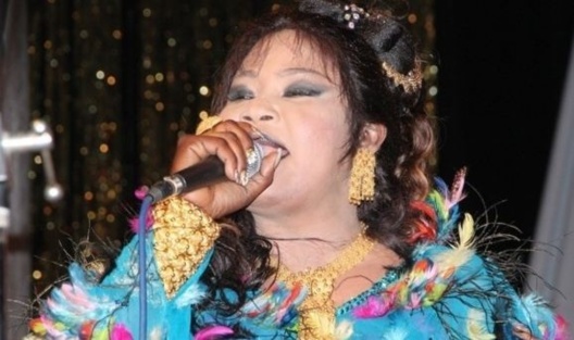 Soirée d'anniversaire de Fatou Guéweul à Paris : La diva joue à guichet fermé et récolte des millions!