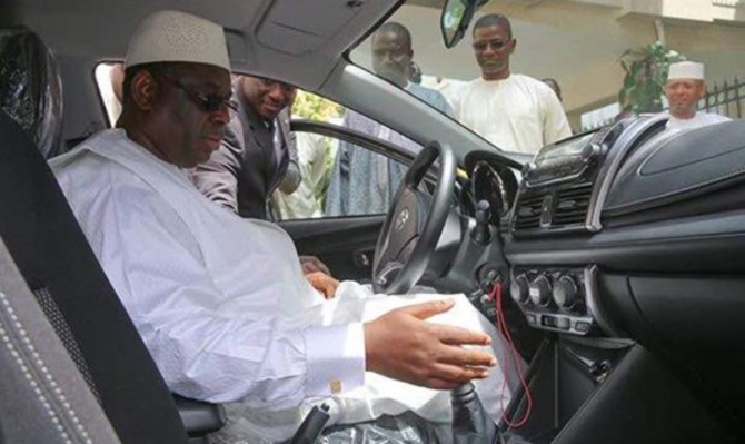 Réglementation concernant les voitures de fonction: Macky Sall corse les mesures à la Présidence