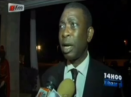 [Vidéo] Arrivée d'Obama à Dakar: Youssou Ndour, l'autre vedette du jour 