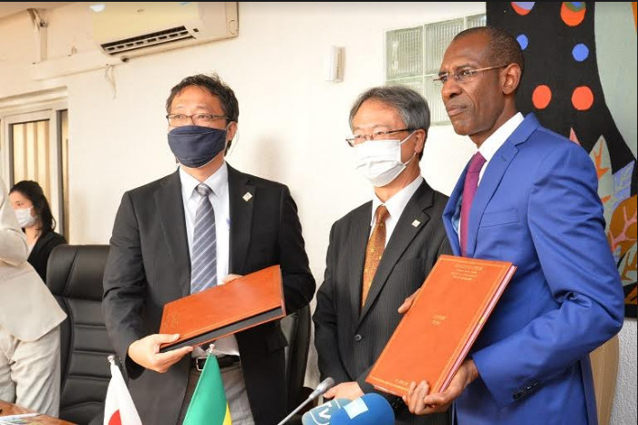 Photos: Signature de l’échange de notes pour l’ISSD, entre l'Etat du Sénégal et le Japon