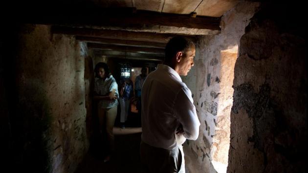 La famille Obama marquée par la visite à Gorée La famille Obama marquée par la visite à Gorée