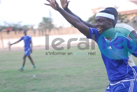 Match rappeurs-mbalaxmen: Birane Ndour buteur Match rappeurs-mbalaxmen: Birane Ndour buteur