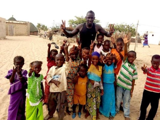 Mamadou Sakho en vacances au Sénégal