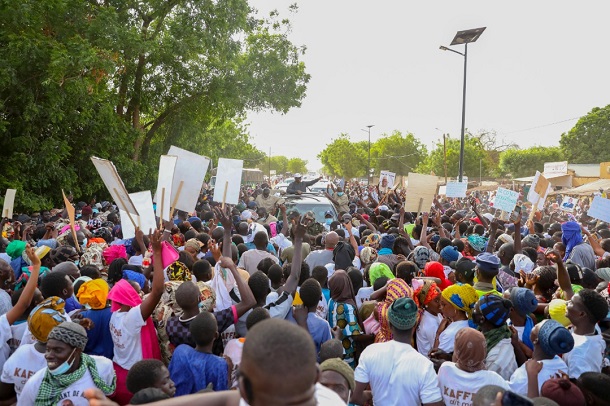 Autre localité , autres images : l’accueil du président Macky Sall à Mbirkilane Autre localité , autres images : l’accueil du président Macky Sall à Mbirkilane