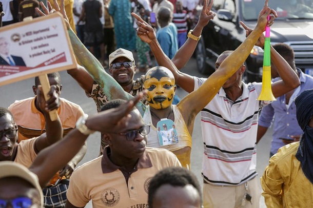 Arrivée à Kaffrine : une marée humaine à l’accueil du président Macky Sall Arrivée à Kaffrine : une marée humaine à l’accueil du président Macky Sall