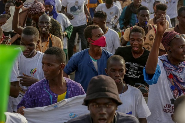 Arrivée à Kaffrine : une marée humaine à l’accueil du président Macky Sall
