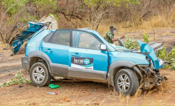 PHOTOS/Accident mortel sur la route de Kédougou: Macky Sall sur les lieux du drame