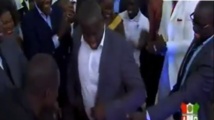 Vidéo: Malick Gackou, Balla Gaye 2,Birane Ndour, dans leurs œuvres pour le développement de Thiakhagoune. Regardez