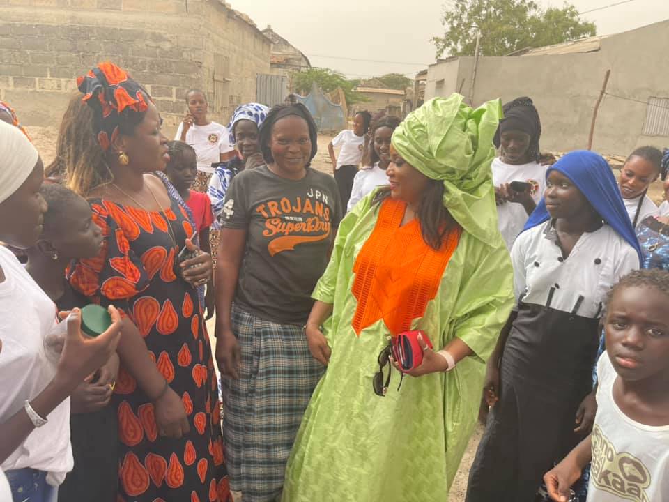 Défense des droits de Adji Sarr: Helène Françoise Gaye mobilise une impressionnante foule (Photos)