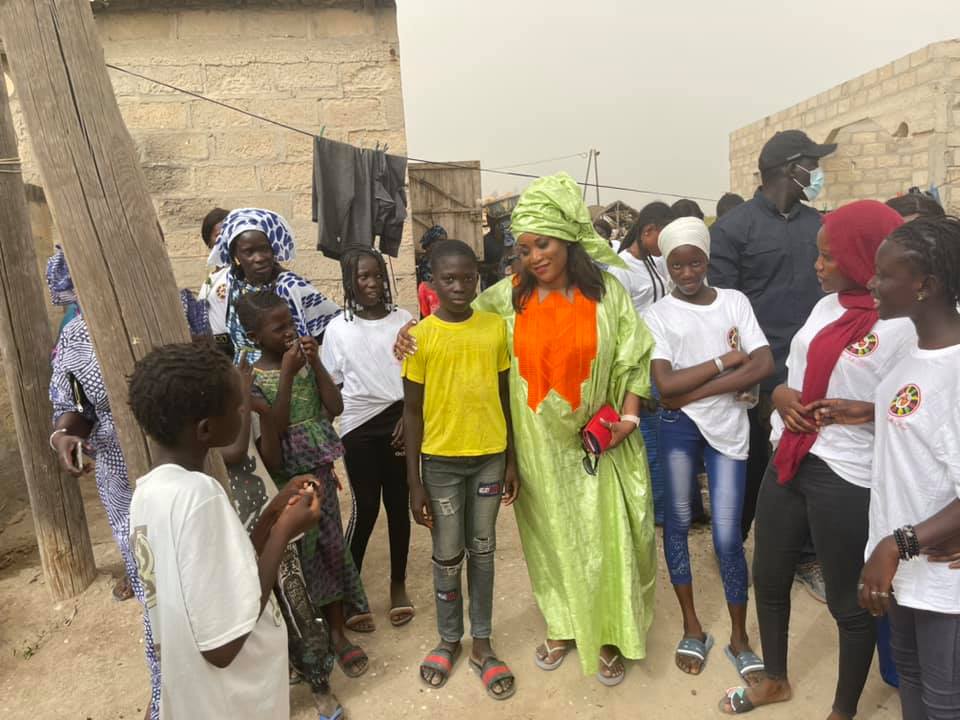 Défense des droits de Adji Sarr: Helène Françoise Gaye mobilise une impressionnante foule (Photos)