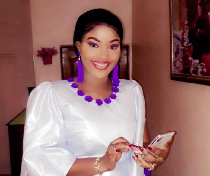 Carnet blanc: La fille aînée de l'animatrice Eva Tra s'est mariée Carnet blanc: La fille aînée de l'animatrice Eva Tra s'est mariée