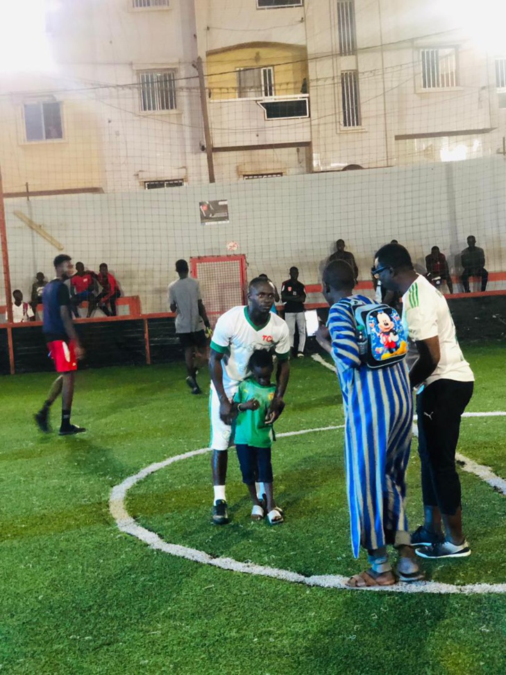 Photos-Vidéo / Fan de Sadio Mané: Ass Malick Sow, âgé de 5 ans, a finalement rencontré son joueur préféré