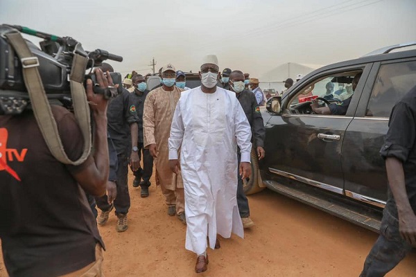 Actes d’une tournée économique : lancement officiel des travaux de 12 ponts du Daandé Mayo, inauguration du Lycée Hassan Sadio Diallo de Nguidjilone