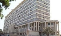 Dépôt de candidatures aux 5 500 emplois : Embouteillage monstre au Building Administratif