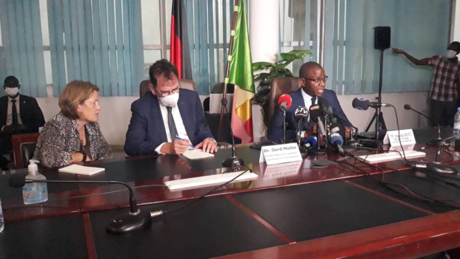 Production de vaccins anti covid: L’Allemagne offre 20 millions d’euros, non remboursables, à l’Etat du Sénégal