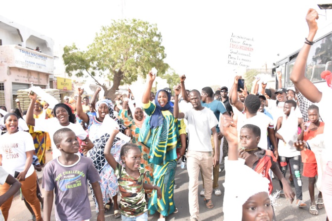 Sangalkam : Les cités nouvellement rattachées à la commune adhèrent massivement à la vision de Oumar Gueye. Sangalkam : Les cités nouvellement rattachées à la commune adhèrent massivement à la vision de Oumar Gueye.