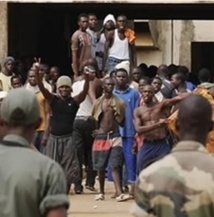 Mutinerie à la prison de Koutal : Détenus et matons s’affrontent…