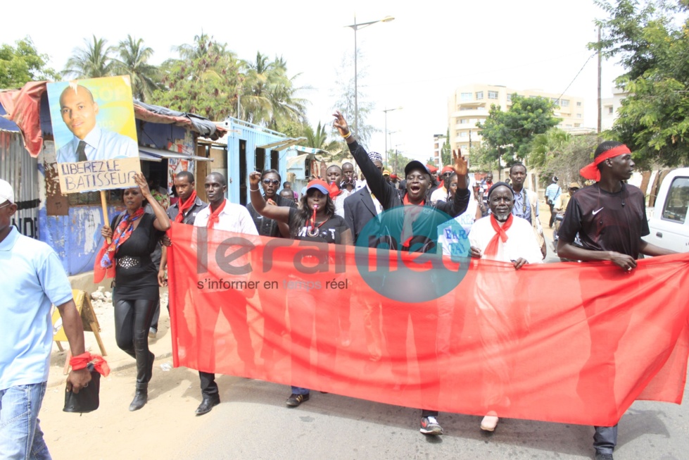 [Photos] Marche de l'UJTL pour la libération Karim et Bara Gaye: Les jeunes libéraux haussent le ton 