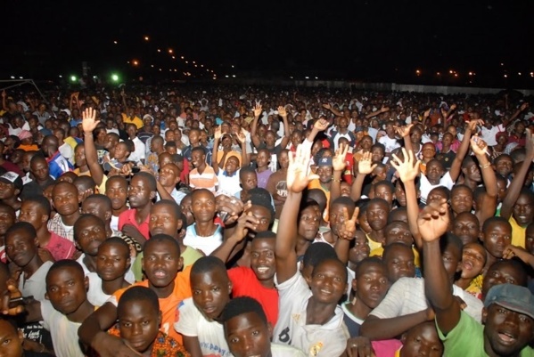 Regardez l'album photo de Coumba Gawlo Seck lors de l'"African tour 2013" Niger et Mauritanie!!!