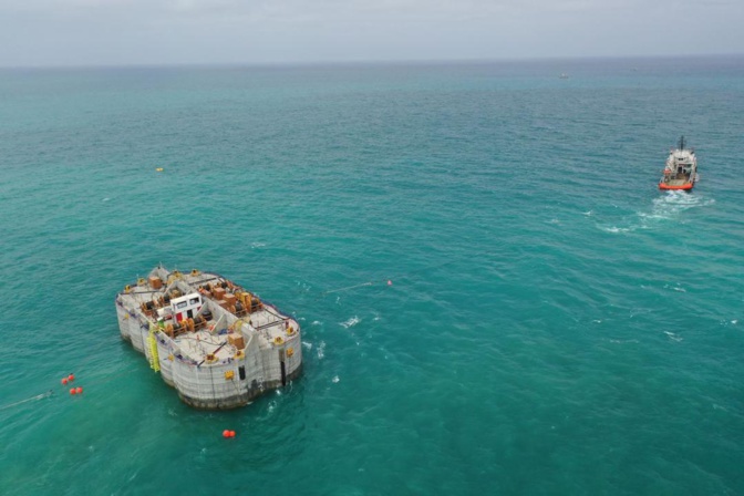 TERMINAL OFFSHORE DE GTA : Le premier caisson arrivé sur le site