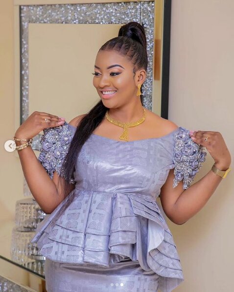 Mode Tabaski: Les dernières tendances avec l'actrice Adjara Faye (Photos) Mode Tabaski: Les dernières tendances avec l'actrice Adjara Faye (Photos)