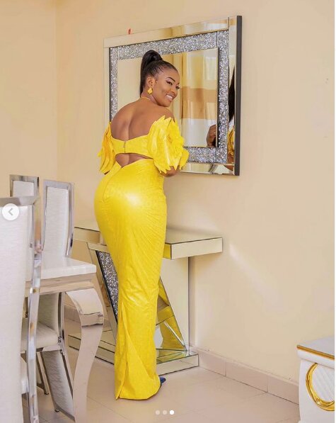 Mode Tabaski: Les dernières tendances avec l'actrice Adjara Faye (Photos) Mode Tabaski: Les dernières tendances avec l'actrice Adjara Faye (Photos)