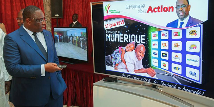 Télévisions et sites internet: Finalement, à qui doivent-ils tendre le micro ? Par Assane Sarr