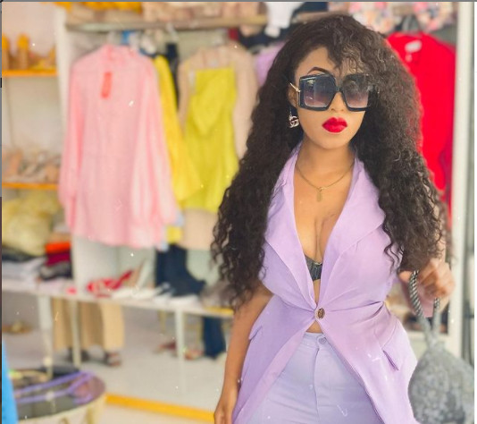 Aïcha Koné en mode sexy et stylé fait sensation sur la toile (Photos)