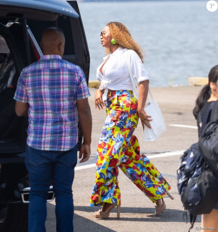 Beyoncé et son mari Jay-Z prennent l'hélicoptère... pour aller déjeuner !