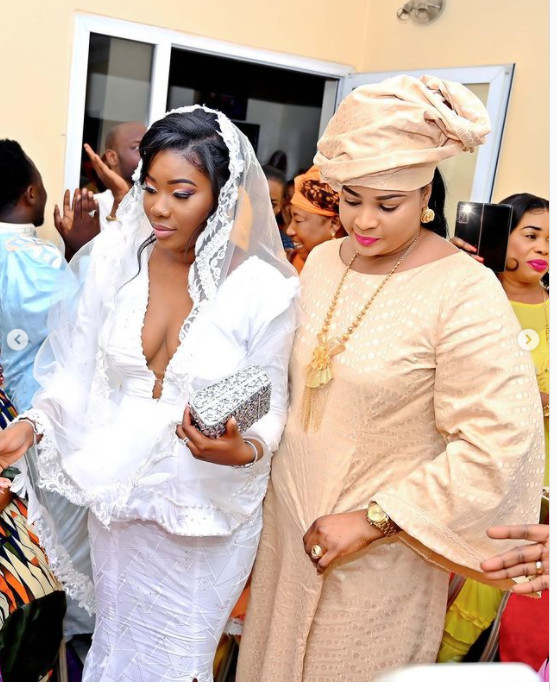 Mariage de Mamie Thioune, fille de Serigne Saliou Gueule Tapée, khalife de feu Cheikh Béthio en images!