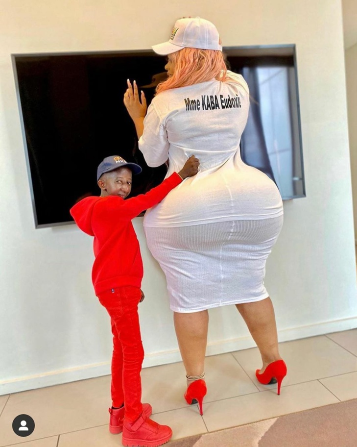 Waly Seck et Grand P: Concert en Guinée, Côte d'Ivoire, Eudoxie Yao... Waly Seck et Grand P: Concert en Guinée, Côte d'Ivoire, Eudoxie Yao...