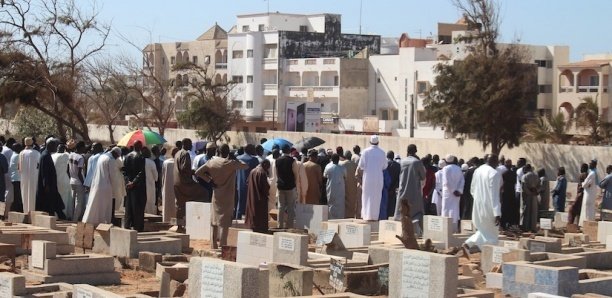Cimetière de Yoff: Le nombre d'inhumations en hausse affole les populations Cimetière de Yoff: Le nombre d'inhumations en hausse affole les populations